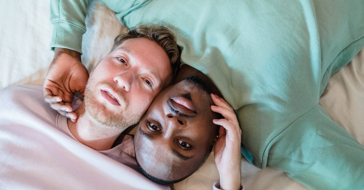 explorez l'univers bdsm : découvrez les pratiques, les relations de domination et de soumission, ainsi que les conseils pour une expérience sécurisée et consensuelle. plongez dans un monde de sensations intenses et de découvertes personnelles.