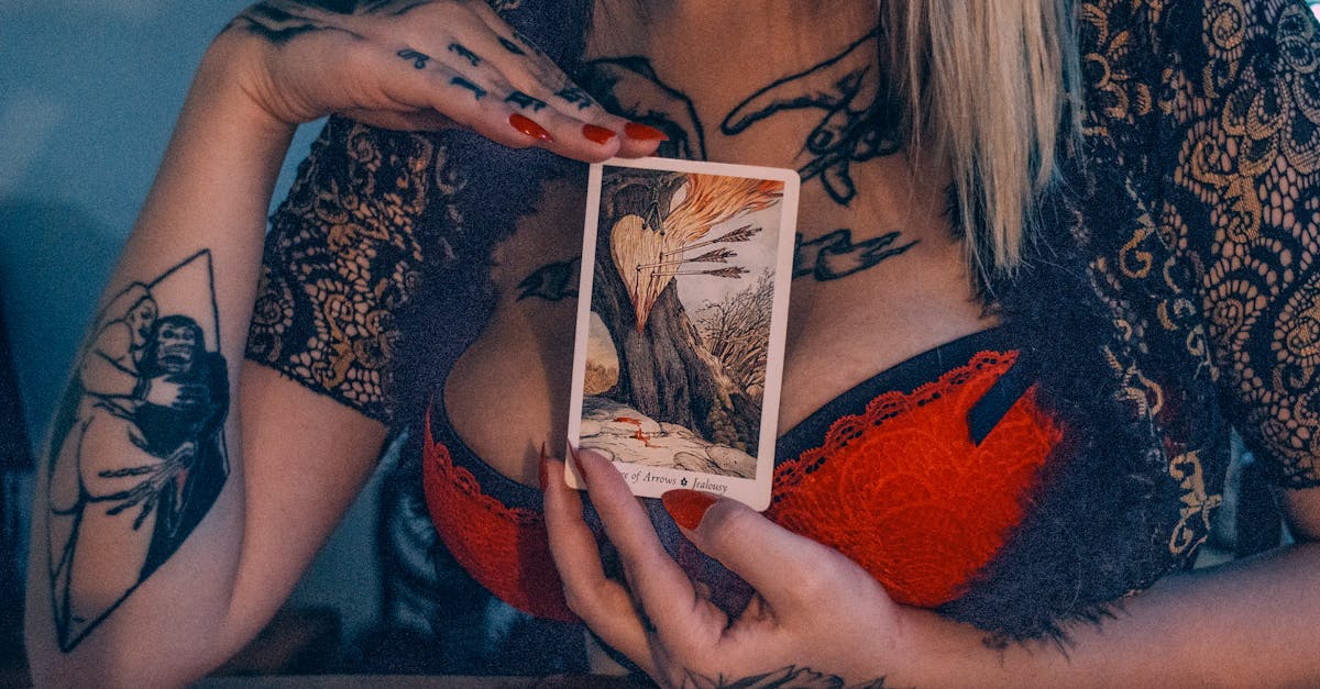 découvrez notre collection de lingerie sexy qui allie élégance et sensualité. offrez-vous le confort et la sophistication tout en mettant en valeur votre silhouette. idéale pour toutes les occasions, laissez-vous séduire par des designs raffinés et des matériaux de qualité.