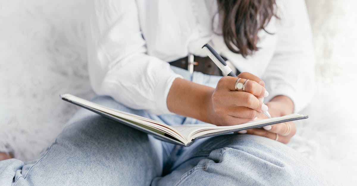 découvrez le penis ring : un accessoire intime conçu pour améliorer les performances sexuelles, intensifier le plaisir et prolonger la durée des rapports. informations, conseils d'utilisation et sécurité.