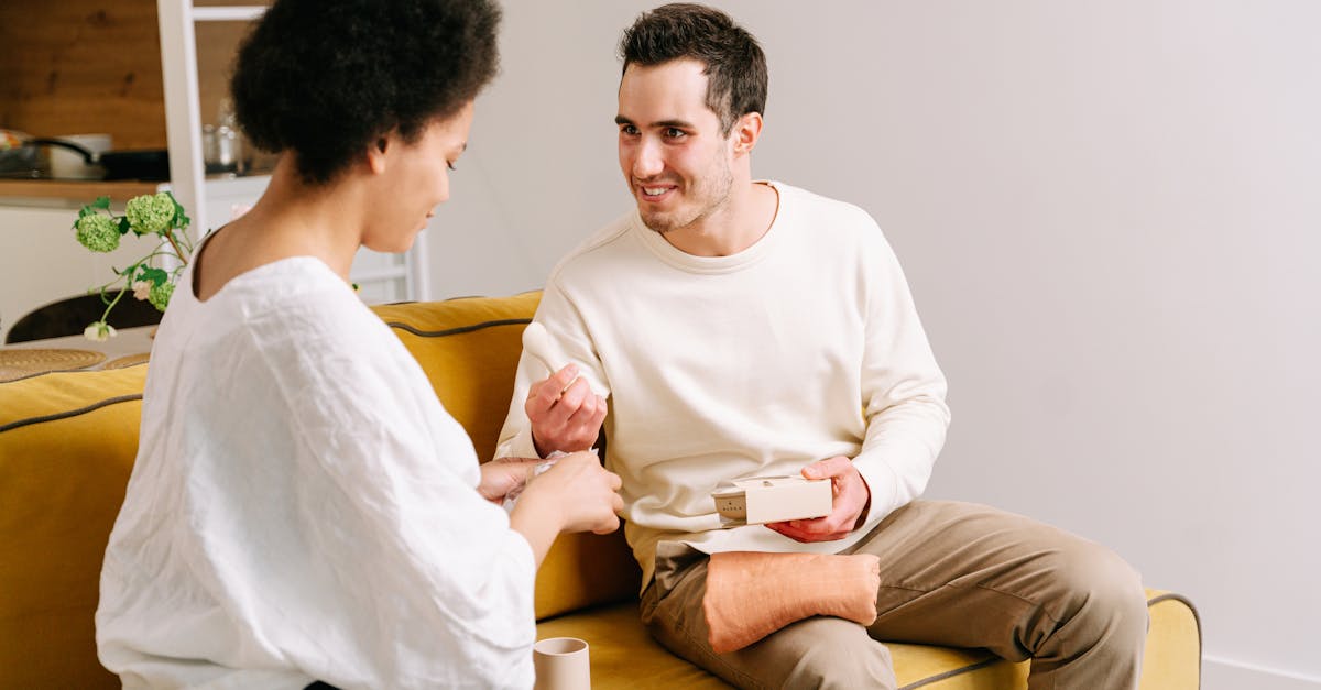 découvrez notre sélection de couple toys pour pimenter votre intimité. explorez des jouets érotiques innovants, conçus pour le plaisir à deux et des moments complices. livraison discrète garantie.