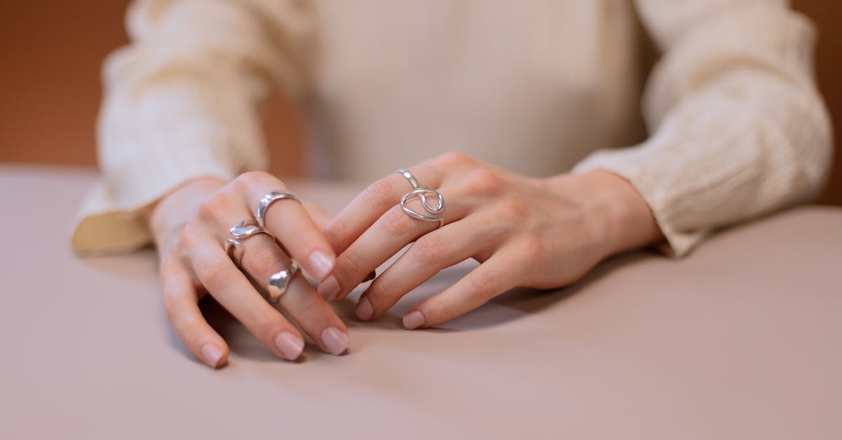 découvrez notre collection d'accessoires bdsm faits main, conçus artisanalement pour sublimer vos expériences et garantir qualité, sécurité et élégance dans vos jeux intimes.