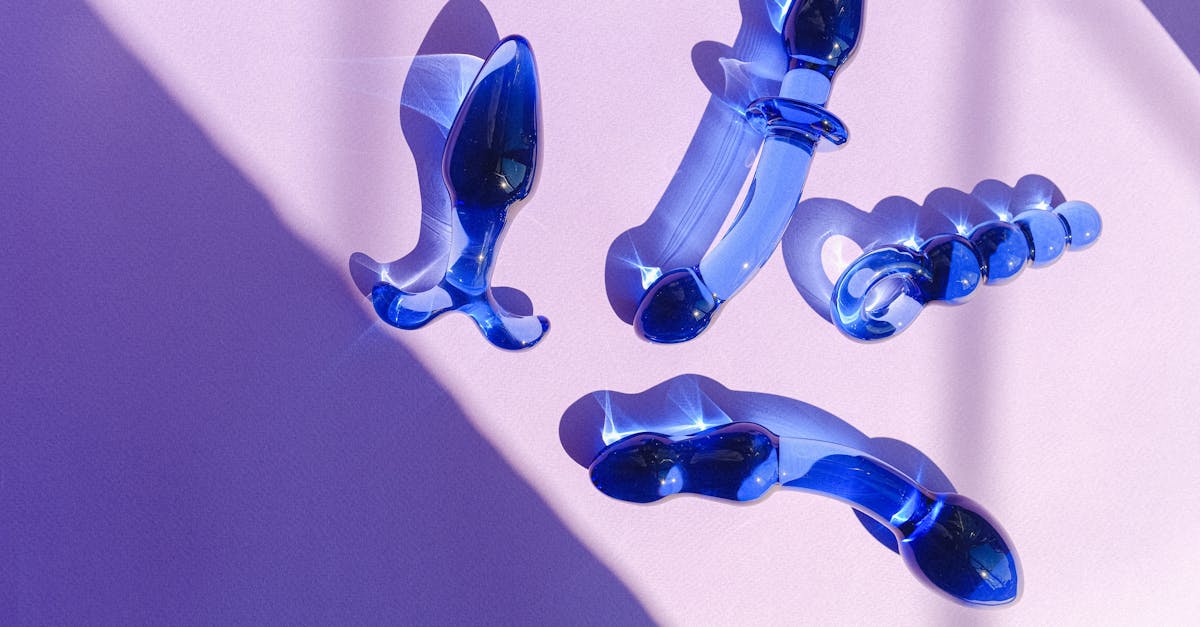 découvrez notre large sélection de sex toys pour tous les plaisirs et tous les désirs. des produits de qualité pour explorer et pimenter votre vie intime en toute discrétion.